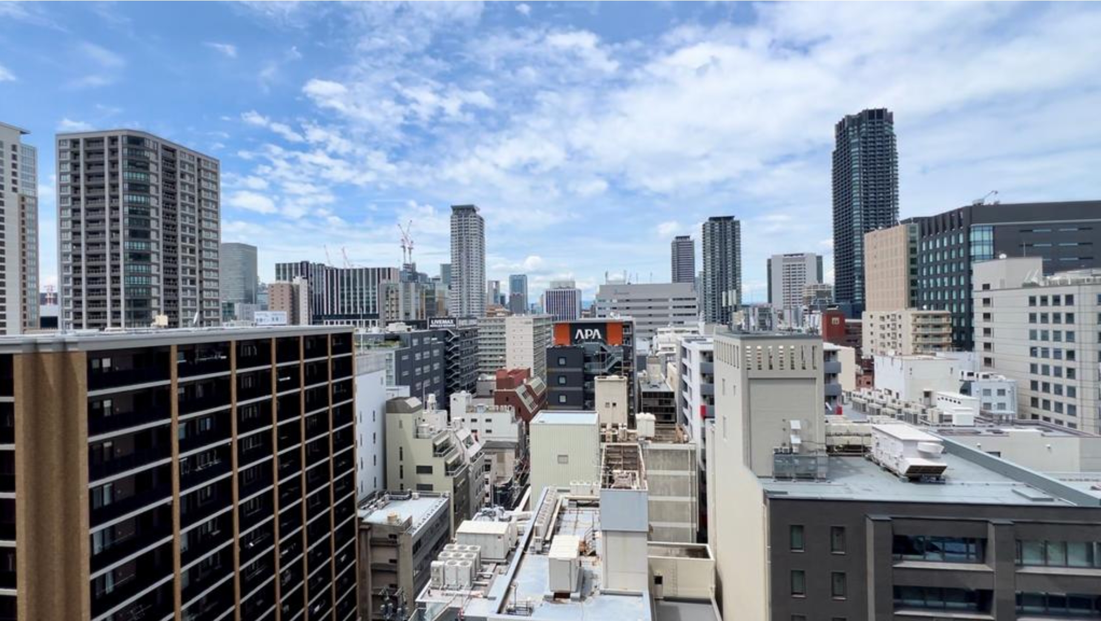 シティタワー大阪本町 13階