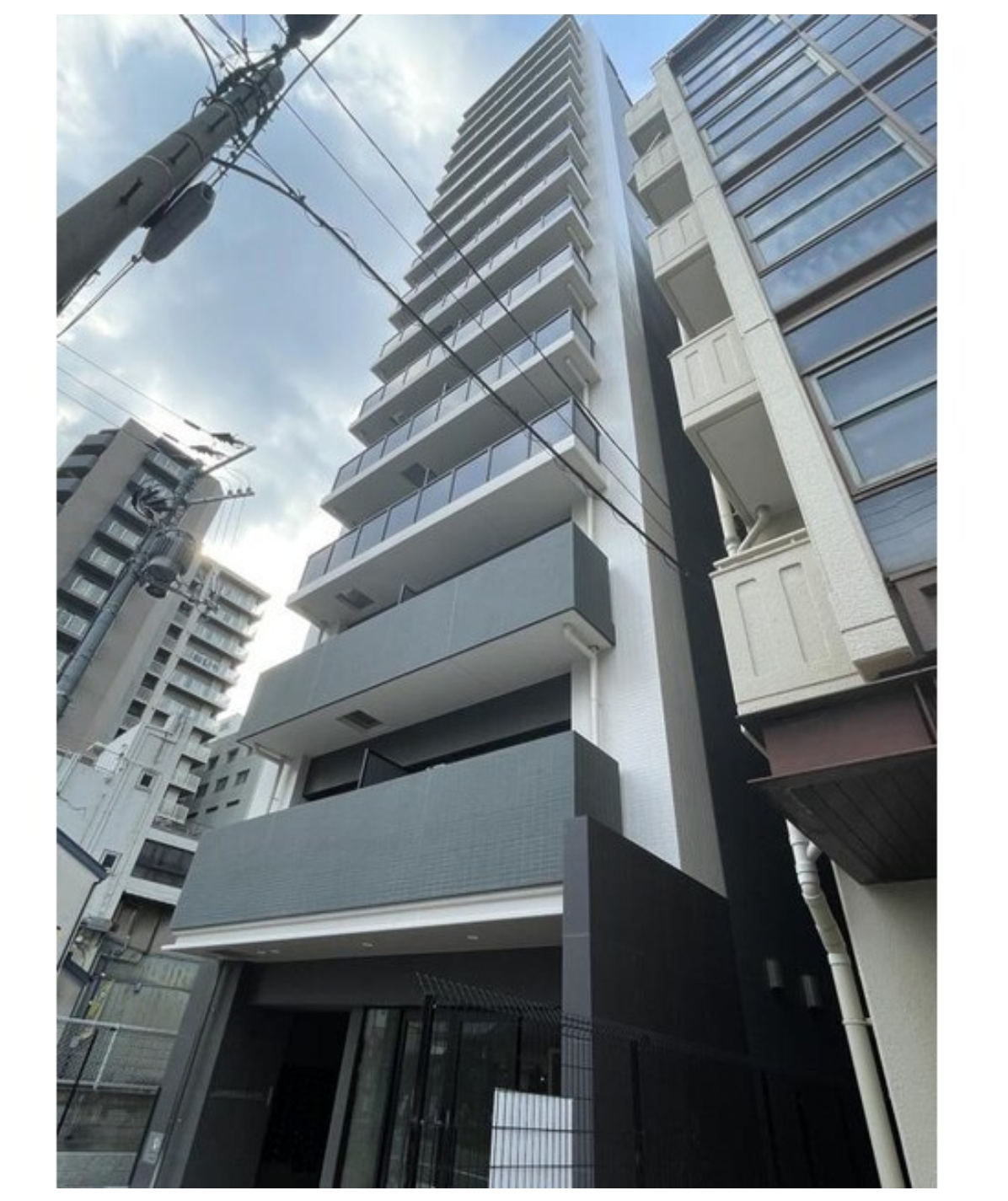 コンフォリア・リヴ北浜平野町　502号